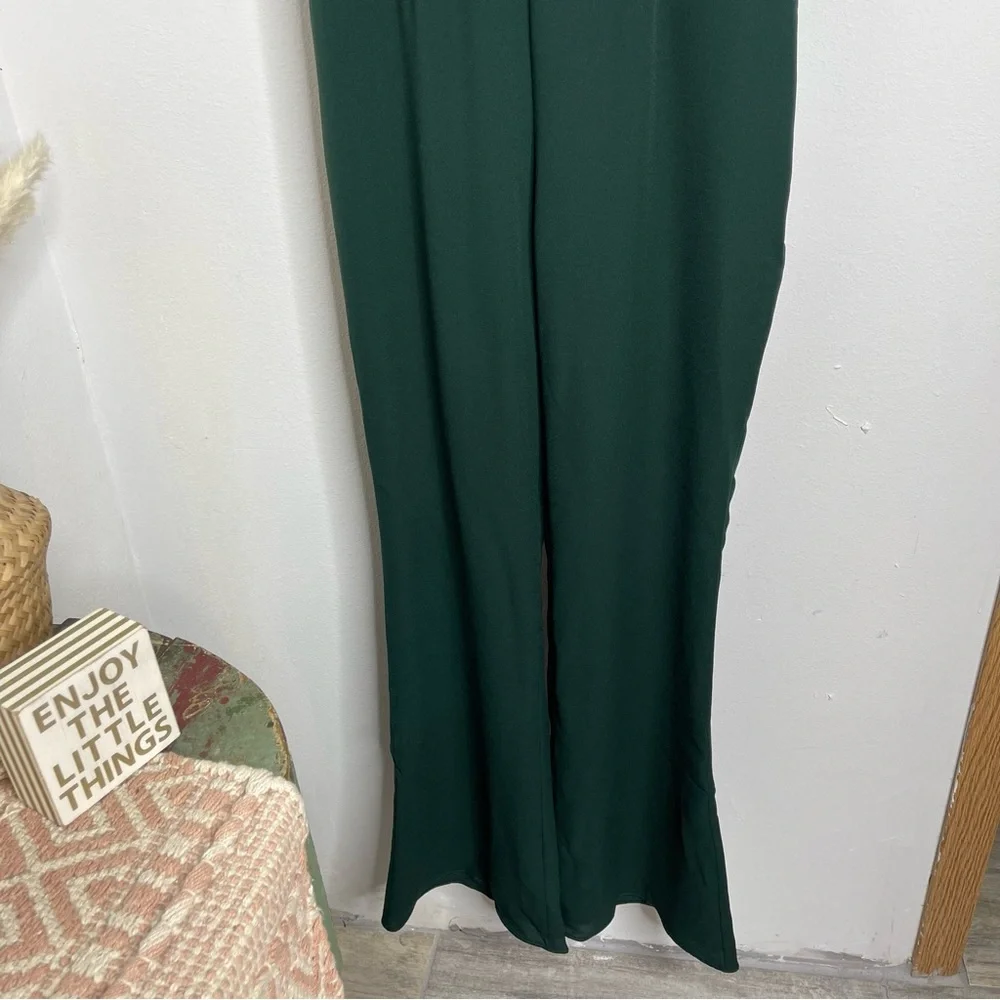 FAME& PARTNERS Green The Ellis Jumpsuit Flare Leg Size 2 Ruffle